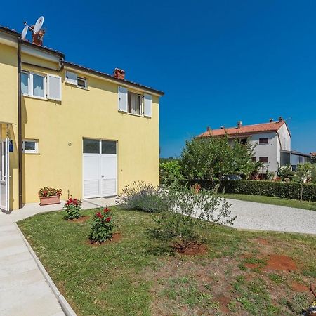 Apartment Nensi Porec Esterno foto
