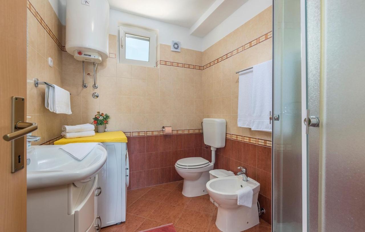 Apartment Nensi Porec Esterno foto