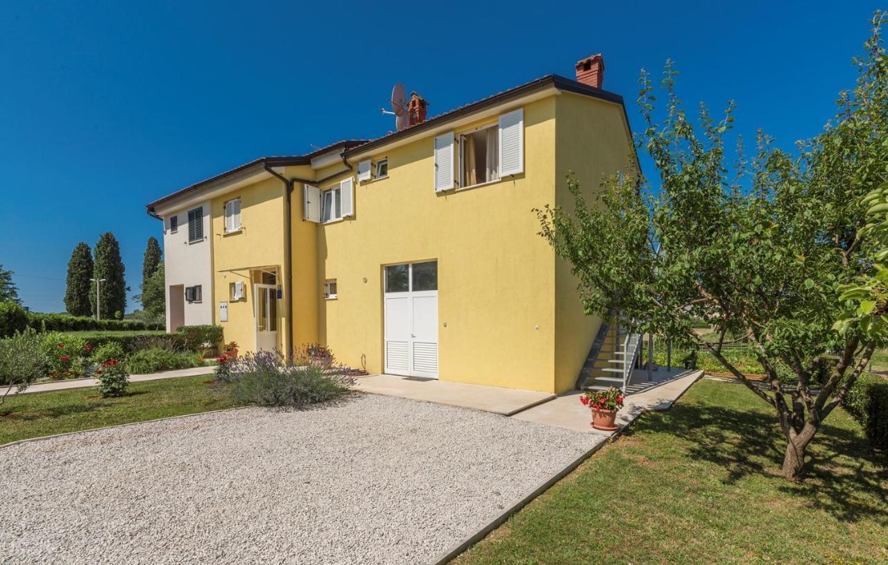 Apartment Nensi Porec Esterno foto
